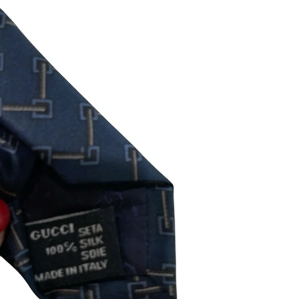 Gucci excellent zig